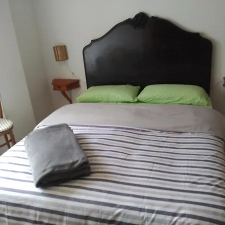 Spacious Flat With Sea Views, 3 Bedrooms, 2 Bathrooms And Next To The Beach!! *
