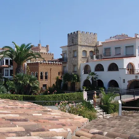 Apartment Spacious Flat With Sea Views, 3 Bedrooms, 2 Bathrooms And Next To The Beach!! Roda de Bera