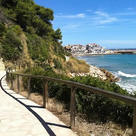 Apartment Spacious Flat With Sea Views, 3 Bedrooms, 2 Bathrooms And Next To The Beach!! Roda de Bera